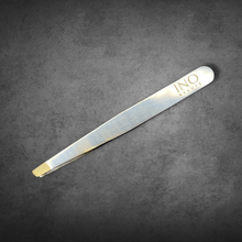 Load image into Gallery viewer, INO BEAUTÉ - Slant Tweezers